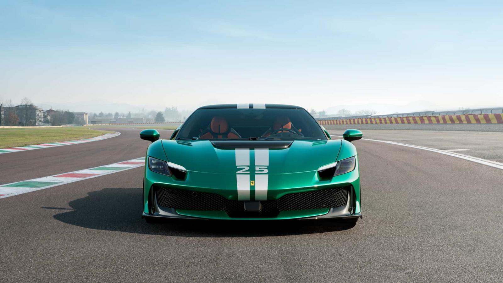 Η Ferrari 296 Speciale είναι ελαφριά, γρήγορη και πράσινη! 